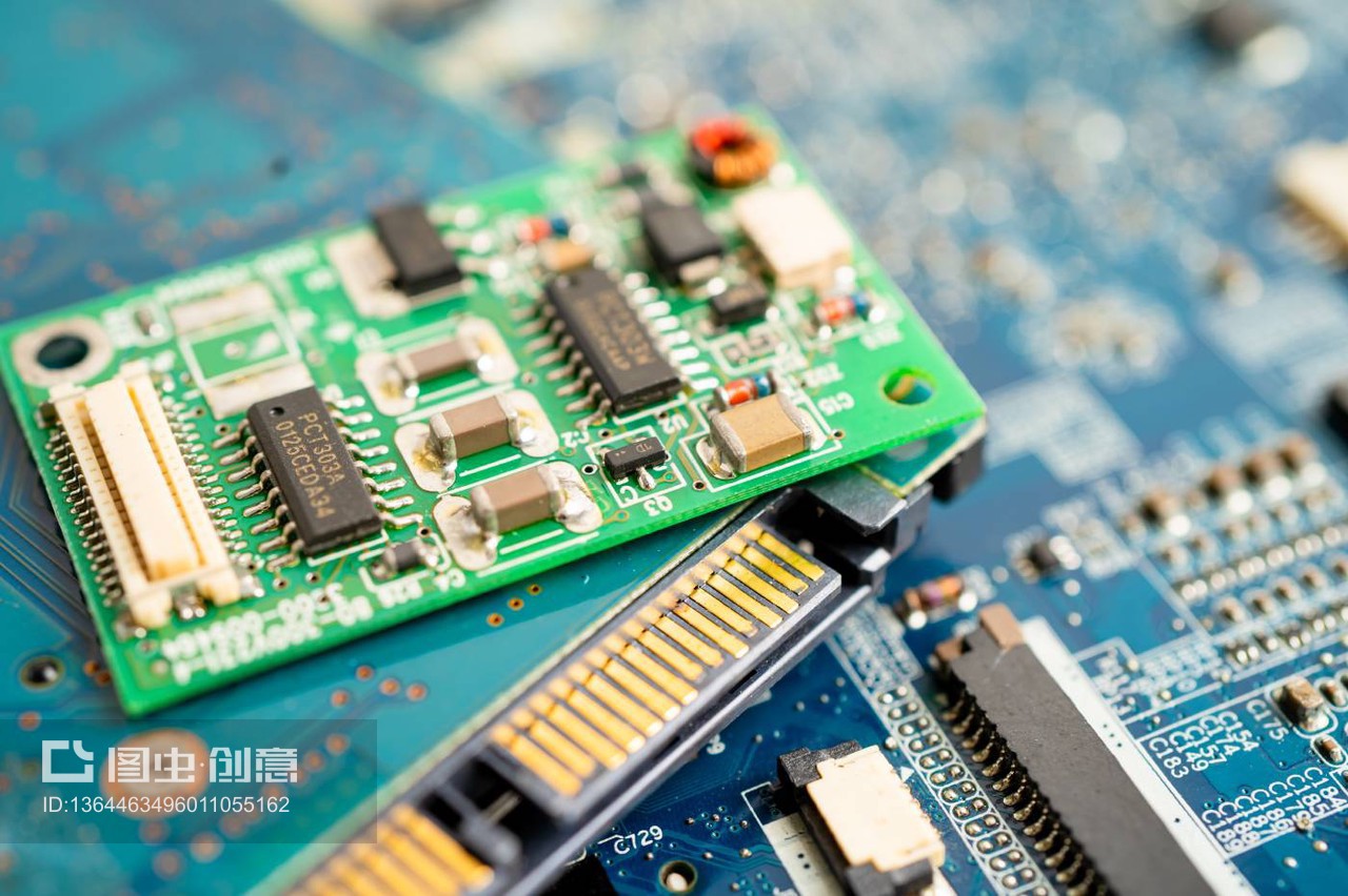微電路主板電腦電子技術(shù),硬件,手機(jī),升級(jí),清洗概念。